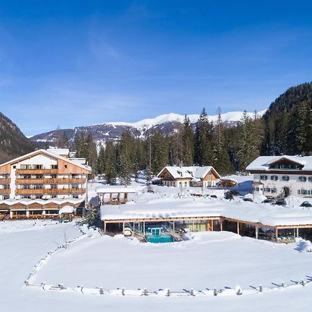 Hotel Dolomitenhof & Chalet Alte Post Sexten Luaran gambar