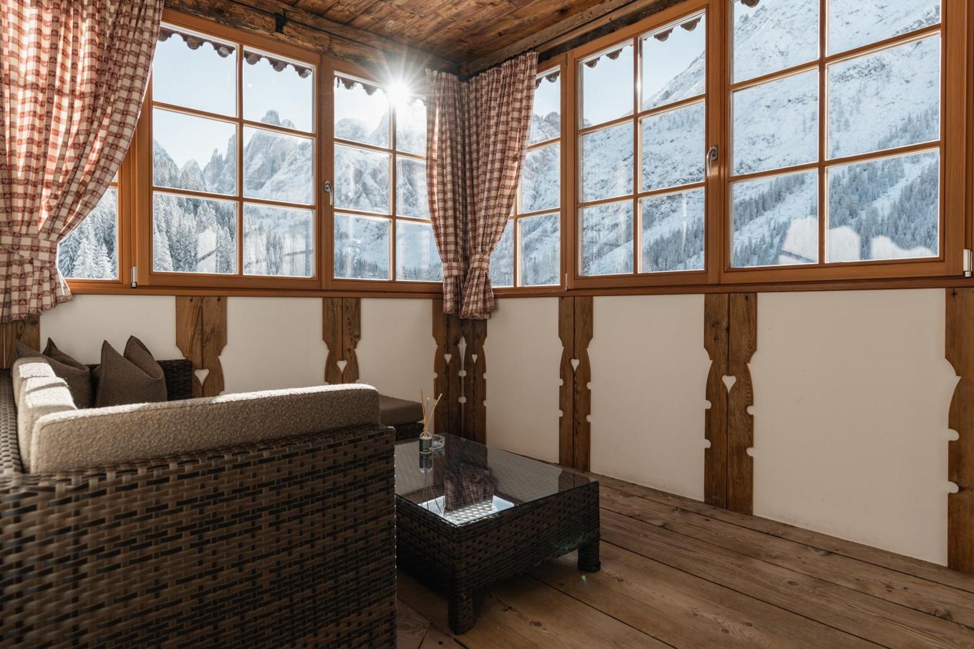 Hotel Dolomitenhof & Chalet Alte Post Sexten Luaran gambar