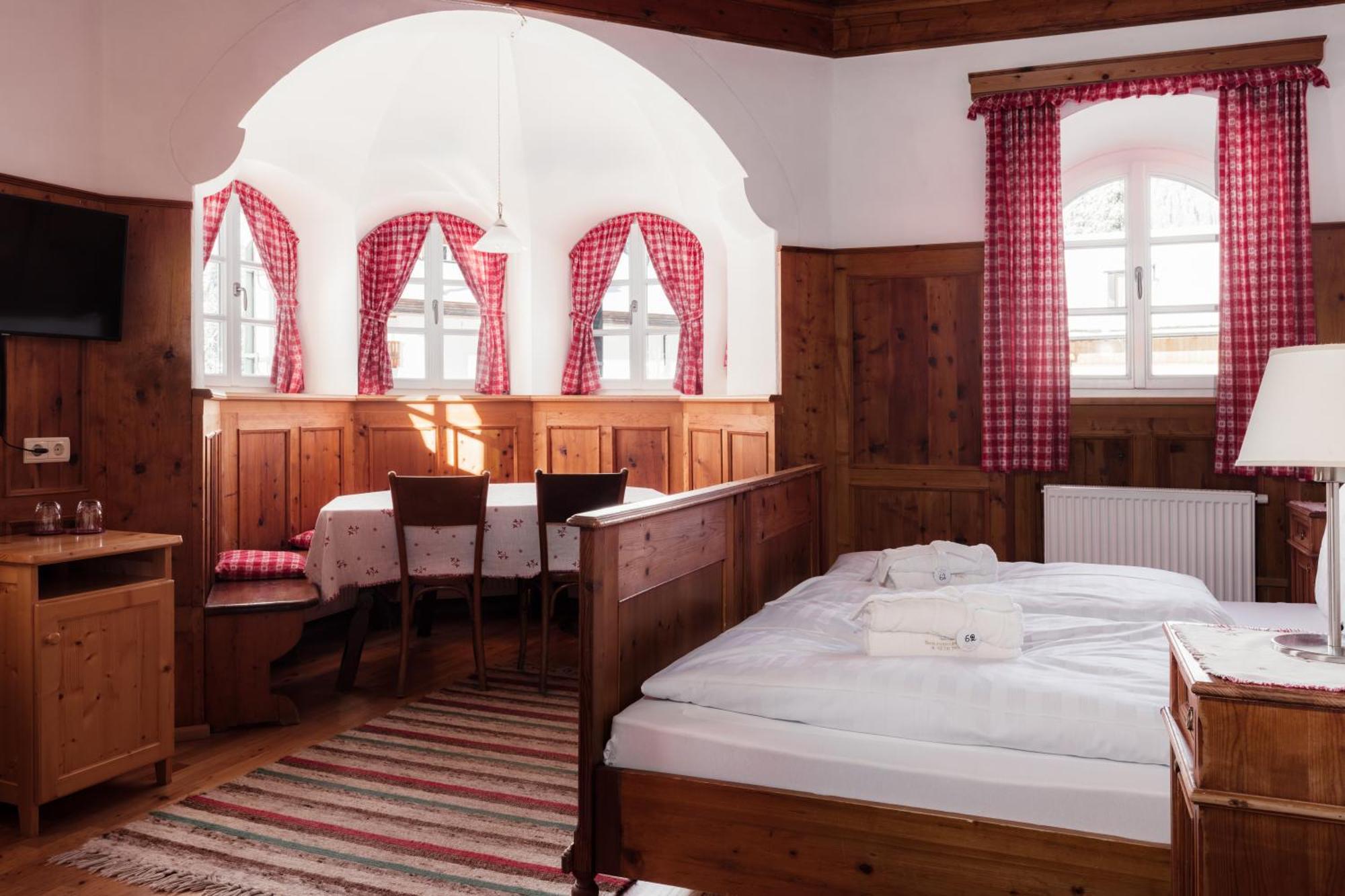 Hotel Dolomitenhof & Chalet Alte Post Sexten Luaran gambar