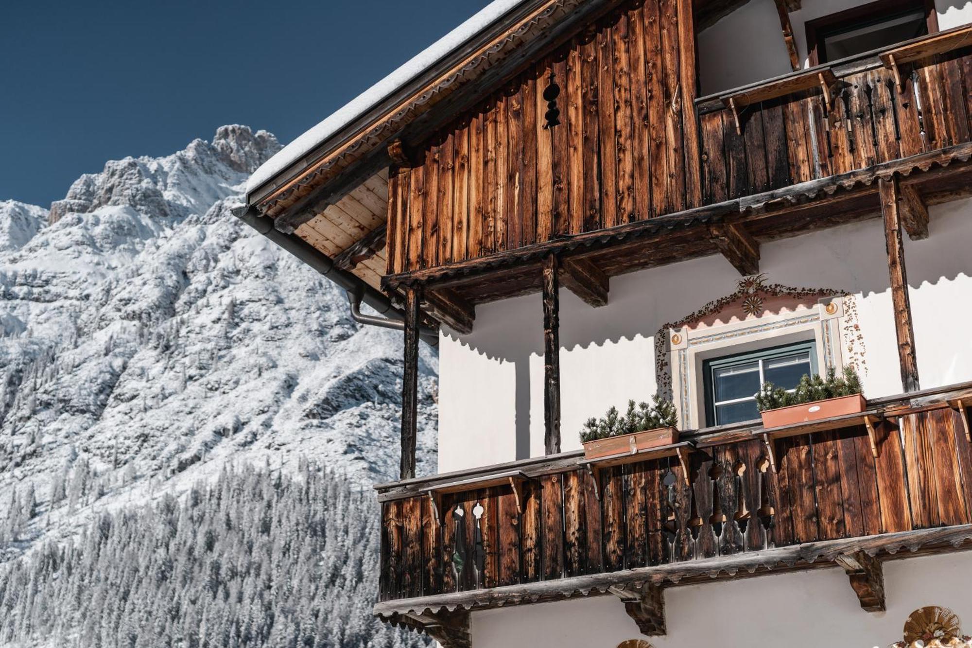 Hotel Dolomitenhof & Chalet Alte Post Sexten Luaran gambar
